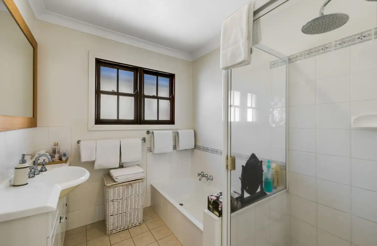 Lodge Bath