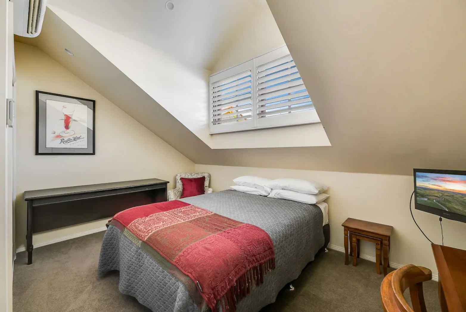 Cottage Room