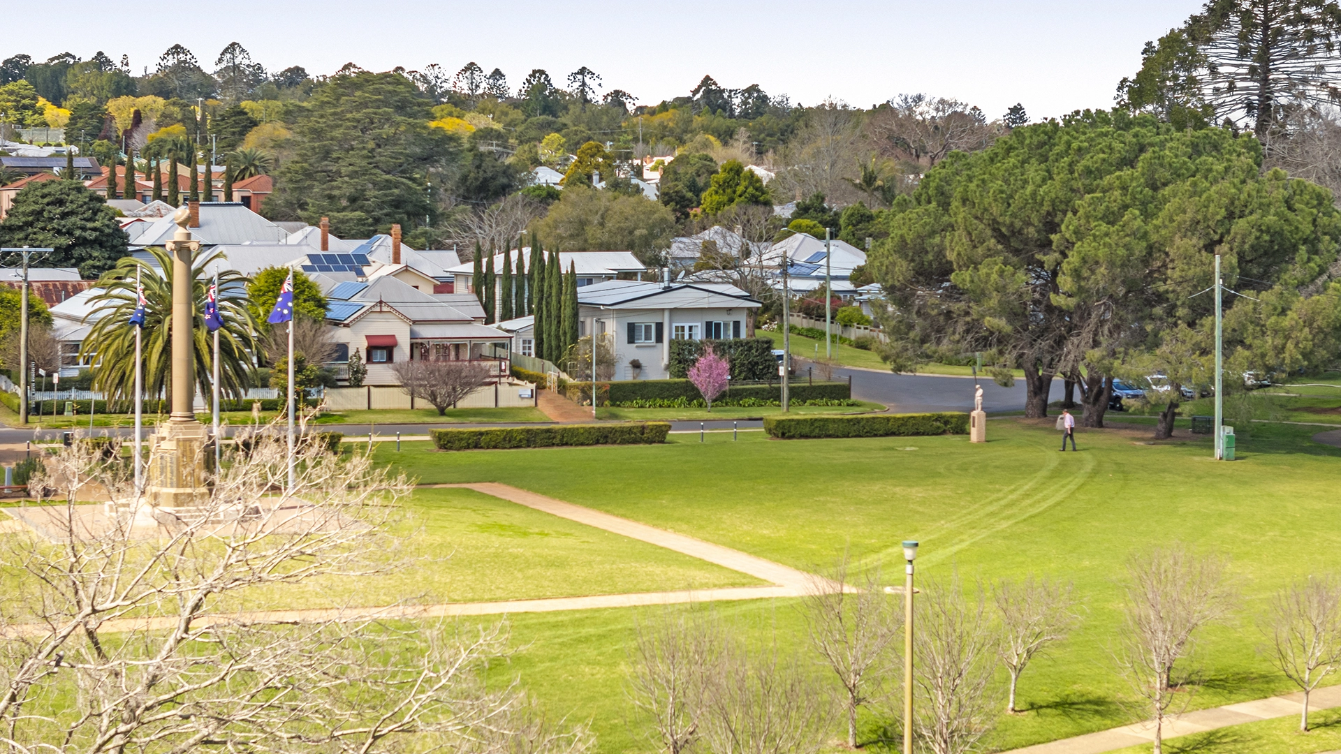 Drone view across Queens Park to the Bannockburn properties